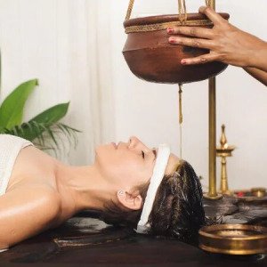 Ayusparsh Panchkarma Center : Best ayurvedic doctor in Nashik | Spinal Treatment | Best infertility | Gastric disorder