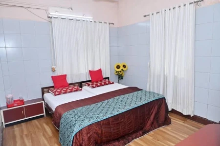 Hotel Sai Lodge 
