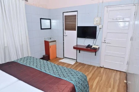 Hotel Sai Lodge 