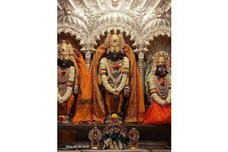 Pandit Dr.Naresh Jayaram Pujari Bhagwatkar