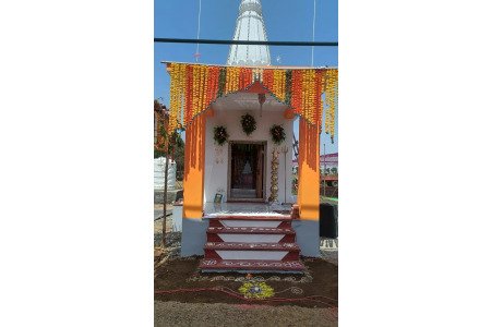 Pandit Joshi Guruji for Puja Services