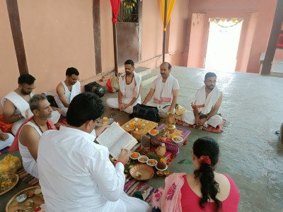 Pandit Shree Lokesh Deo